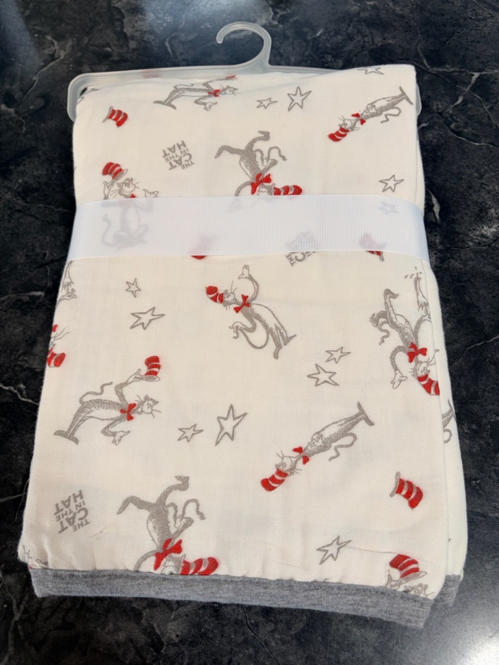 Dr. Seuss baby deluxe muslin nursery blanket